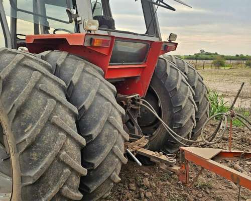 Tractor Massey Ferguson 1360 con Duales, 160 HP, muy Bueno.