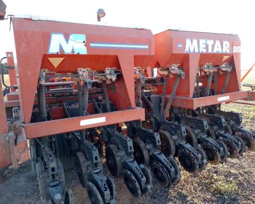 Sembradora Marca Metar 4200