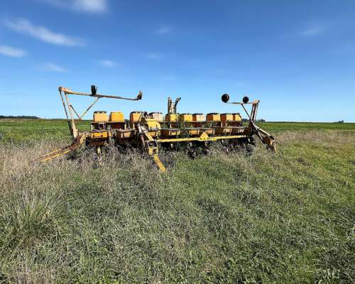 Sembradora 10 Surcos a 70 Agrometal TX