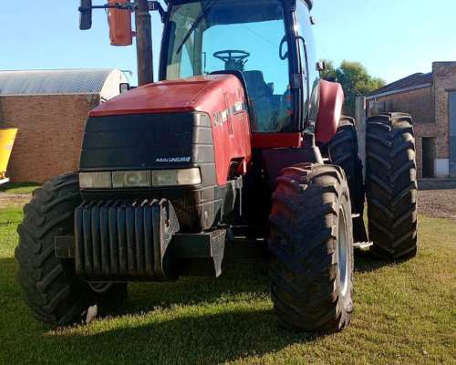 Tractor Case IH, Magnum 240, año 2009, 13.000 Hs Motor
