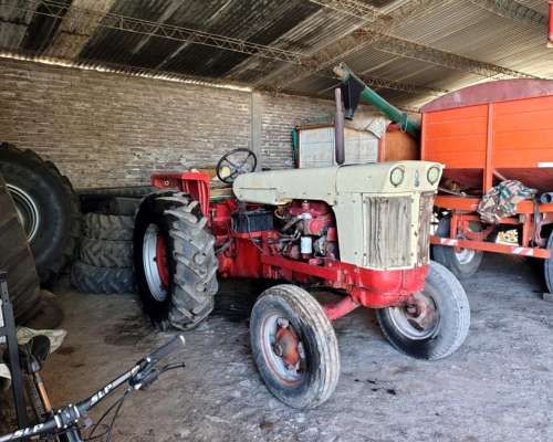 Tractor Case 830 75hp