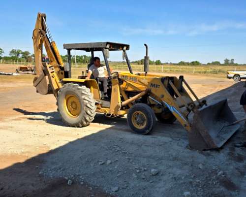 Retroescavadora Massey Ferguson 86