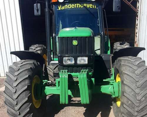 Tractor John Deere 6145j año 2017
