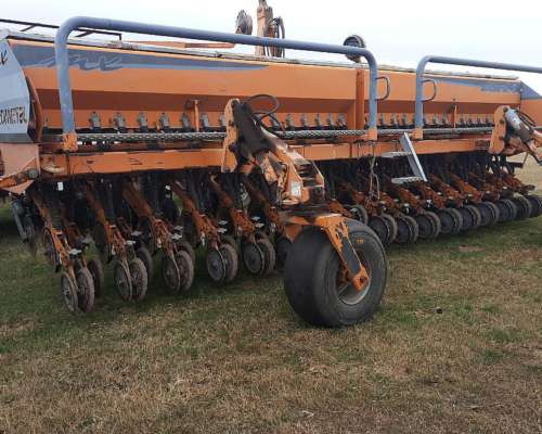 Sembradora Usada Agrometal MX 33 21cm