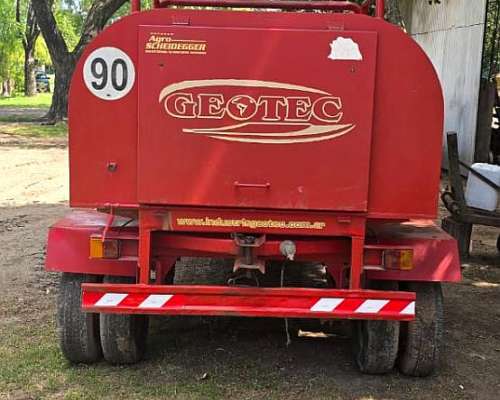Acoplado Tanque Ultra 4250 Full Geotec