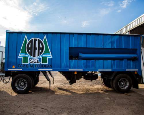 Acoplado Tolva para Camión con Tubo de Descarga de 26 M3