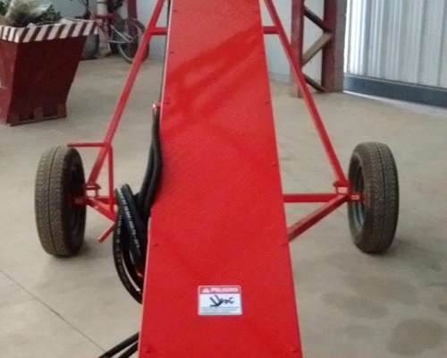 Elevadores de Granos Humedos y Forrajes Pierini de 6 Mts.