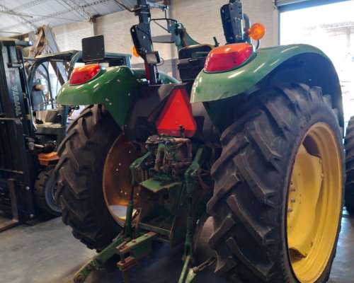 John Deere 5090 E38 Doble, Paton. año 2023. 3pts. 3266hs.