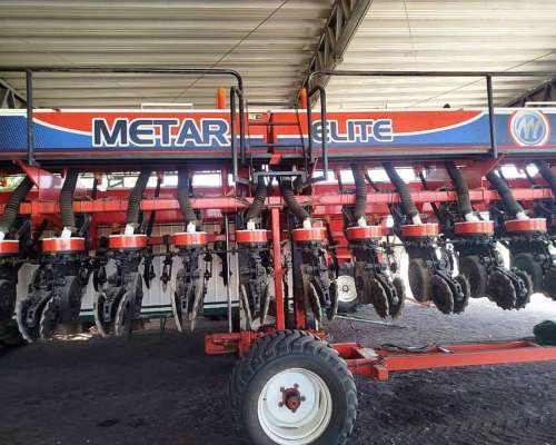 Sembradora Metar Elite Auto Tráiler 16 Líneas a 52 cm
