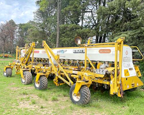 Sembradora 20 a 42 Ascanelli 2010