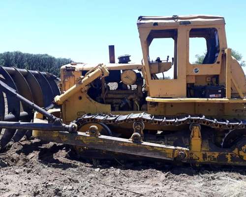 Topadora Caterpillar D7g. Serie Alta. en Marcha.
