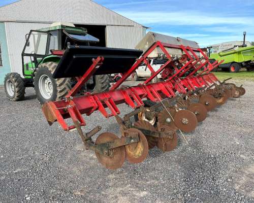 Fertilizador en Linea de 10 Surcos