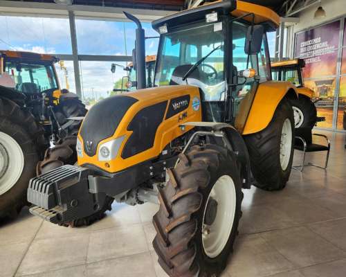 Tractor Valtra a 990 Cabinado