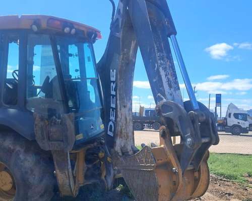 Retroexcavadora John Deere 310k