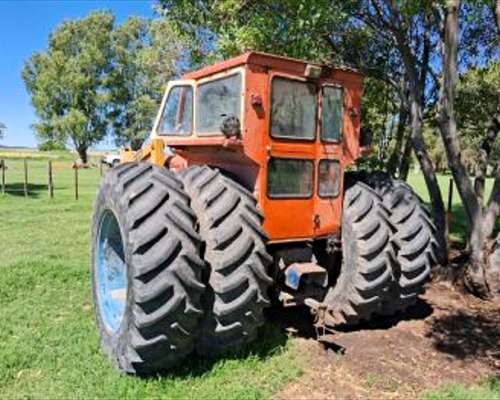 Tractor Fiat 900 e . Pala Cargadora , Piche Rollos y Caballe