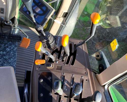 John Deere 6190j año 2023. Piloto y Duales. M 500 Hs USO