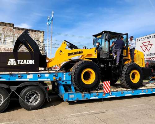 Pala Forestal PT95 3 en 1. Balde + Porta Palets + Garra for