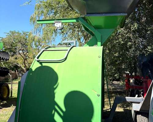 Embolsadora de Granos Secos Febra Autónoma de 9 Pies