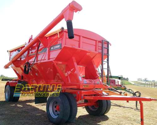 Tolva Semillera Gimetal AC 22000 con Chimango y Lona