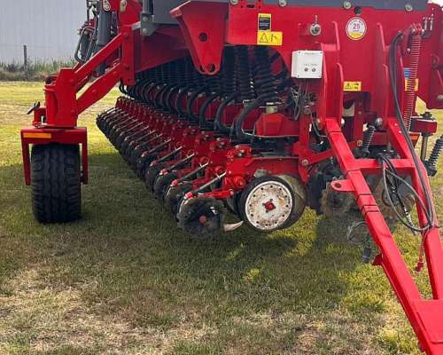 Sembradora Apache 27000+ con Precision Planting