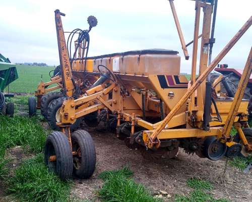 Sembradora Agrometal TX3 , 13 Lineas a 52 cm