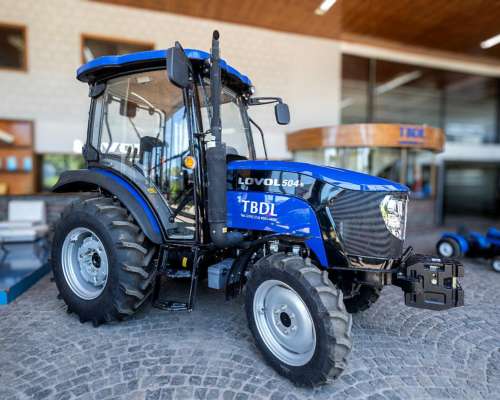 Tractor Cabinado Lovol de 50 HP - 4X4