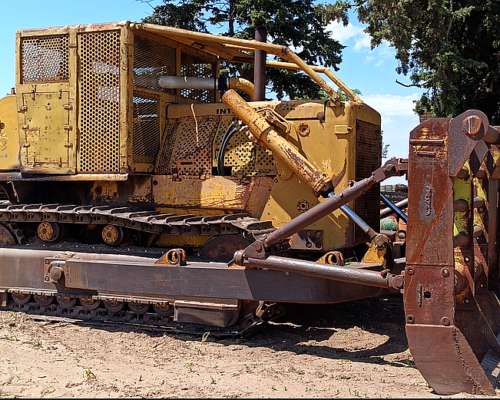International TD25 Serie B Motor IH 817b + Lote de Repuestos