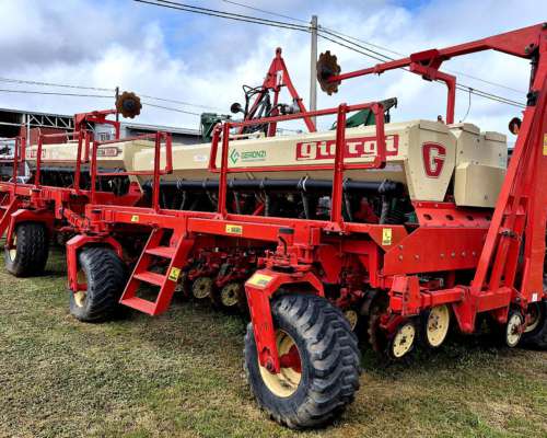 Sembradora Giorgi Usada de 18 a 52 Neumatica Doble Fertiliz