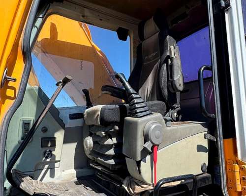 Excavadora Hyundai Robex 210