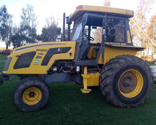 - Tractor Pauny 230c -