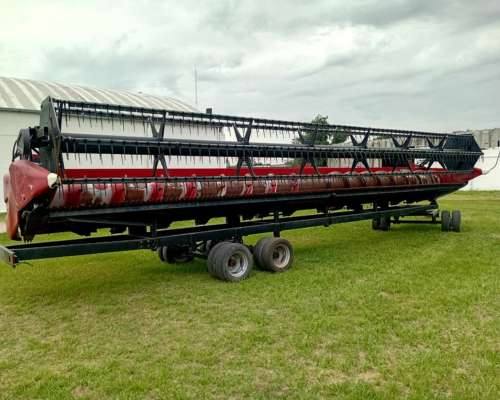 Cosechadora 6130 año 2016 - Excelente Estado