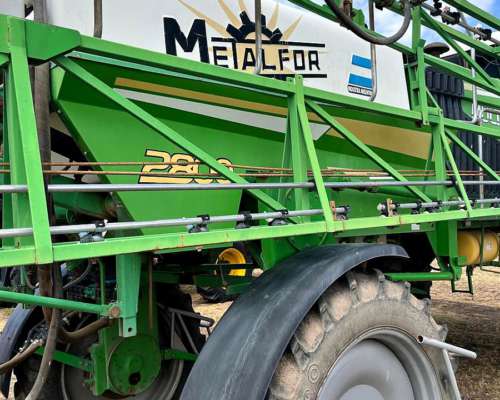 Metalfor Múltiple 2800 - año 2008 - Motor Deutz 120 HP,