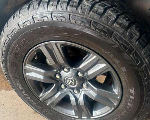 Toyota Hilux SRV 4X4 Mod. 2021 MT