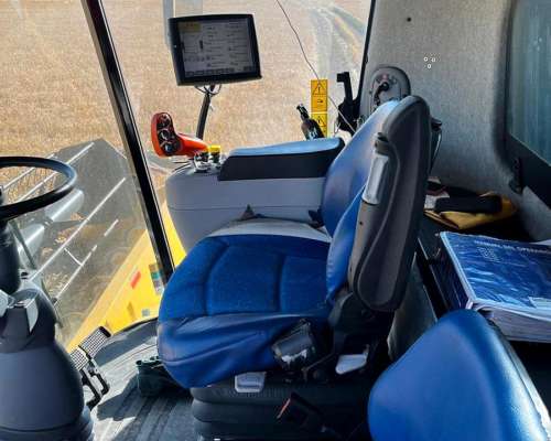 New Holland CR 680 Cabezal 35 Pies