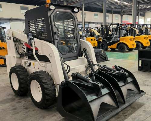 Cargadora Skid Steer con Ruedas o Orugas / Runtx - Nuevas
