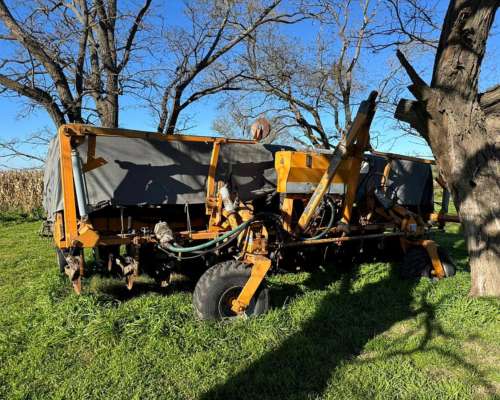 Sembradora Agrometal TX Mega Neumático de 13 a 52 cm