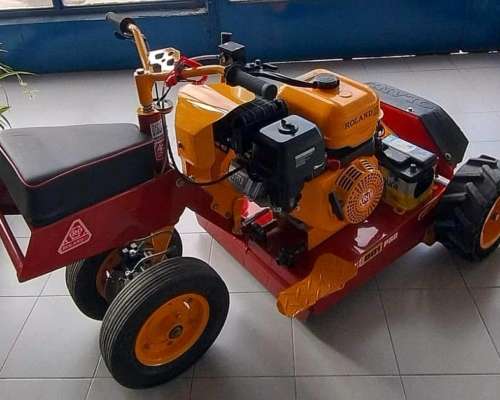 Tractor Cortar Cesped y Desmalezadora