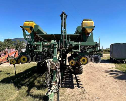 Sembradora Tedeschi Autotrailer 33-20 CM, Monitor de Siembra