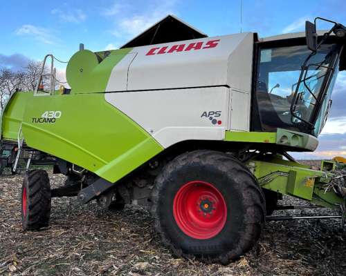 Cosechadora Claas Tucano 430 25 Pies
