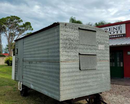 Casilla de 2 Camas y Lugar del Baño.