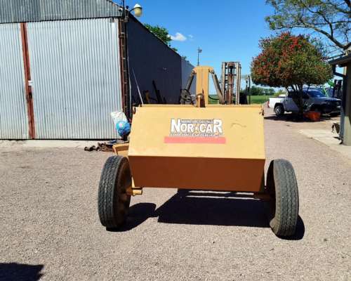 Niveladora de Arrastre - NOR Car- 4 Ruedas- Toda Hidráulica