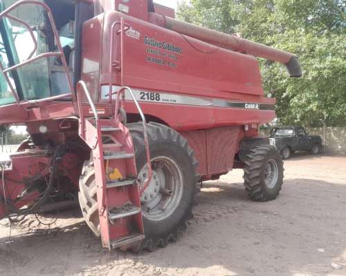 Cosechadora Case IH 2188, año 1997 Americana, Draper 30 Pies