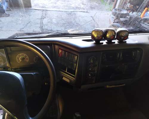 Volvo VM 240 Trivuelco