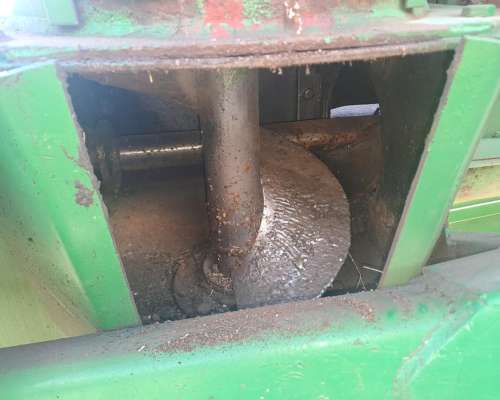 Tolva Auto Descargable Marca Ombu