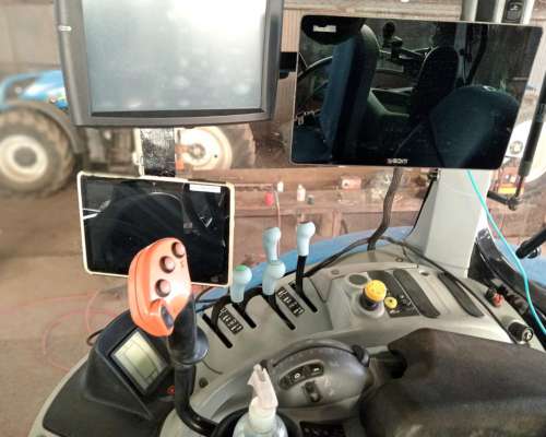 New Holland T7.215, con Piloto