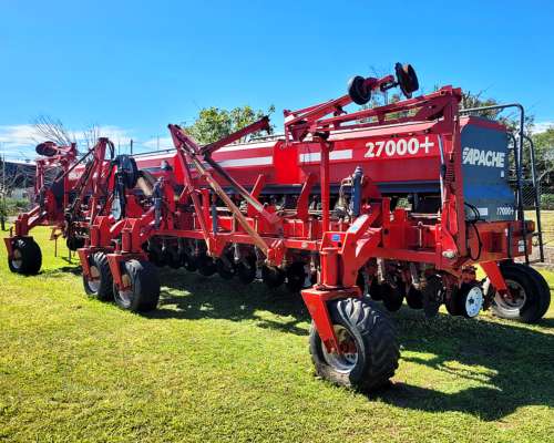 Sembradora Apache 27000 +