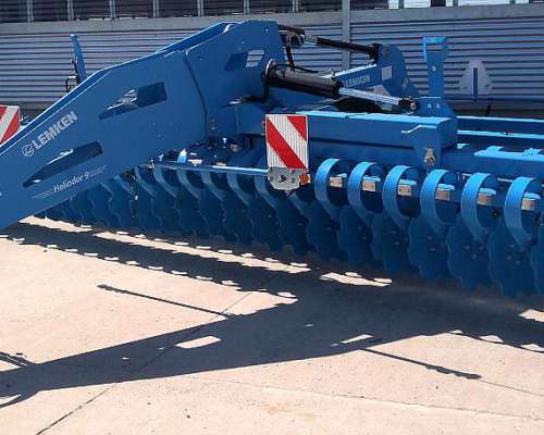 Grada de Discos Compactos Lemken Modelo Heliodor 9/700 K a