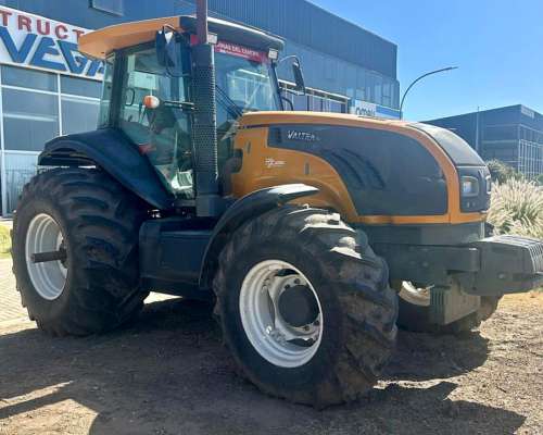 Tractor Valtra BT 170 - año 2013 - 5300 Hs - sin Piloto