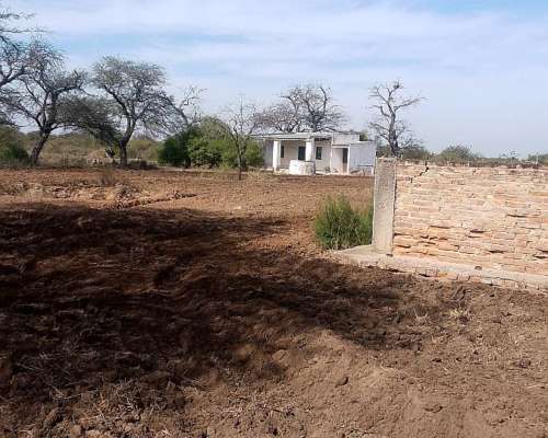 Campo con Casa y Escritura