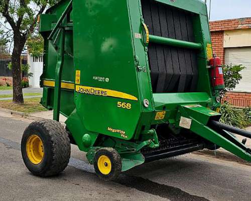 Rotoenfardadora John Deere 568 MW, 2017